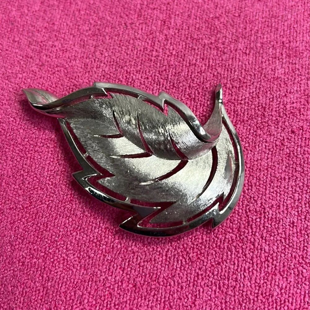 Trifari Swirling Leaf Brooch Silver Tone